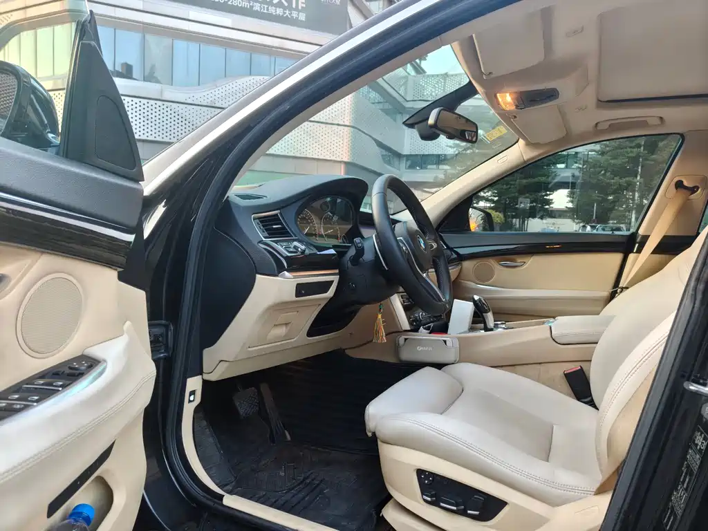BMW 5 Series GT 2010 535i Luxury купить на сайте DeffCars