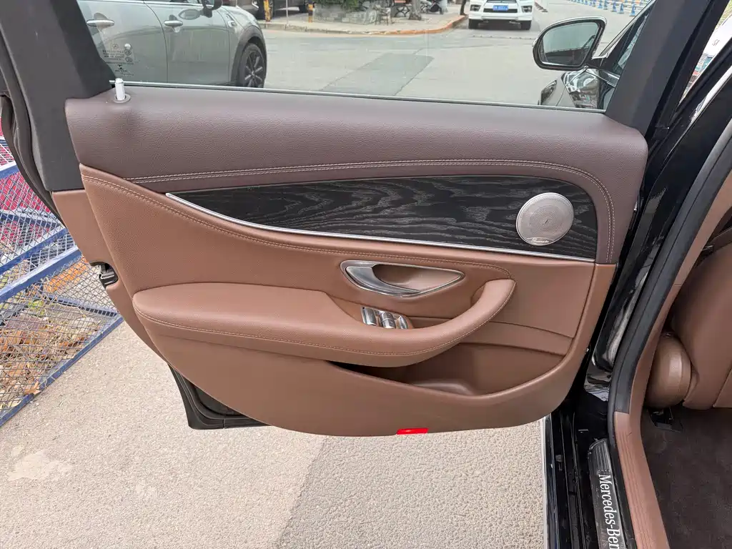 Mercedes-Benz E-Class 2022 facelift E 300 L fashionable model купить на сайте DeffCars