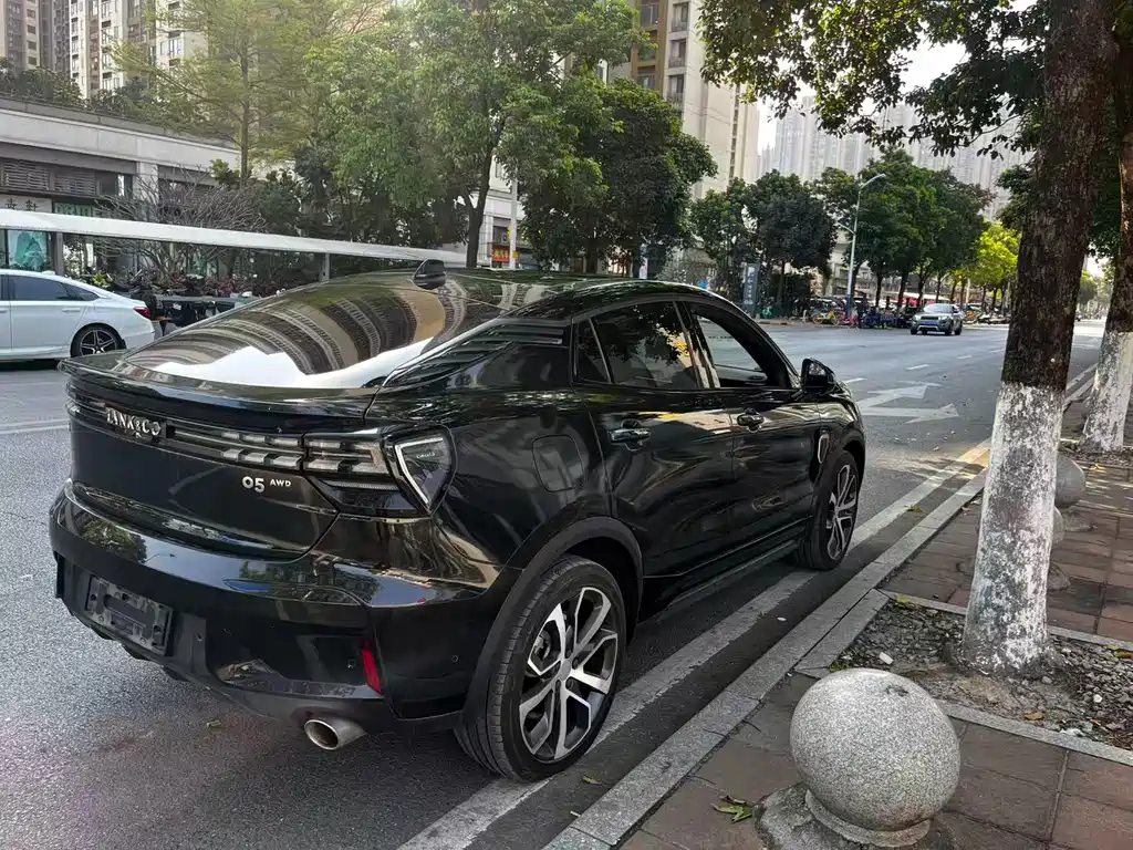 Lynk & Co 05 2020 2.0TD AWD Plus купить на сайте DeffCars