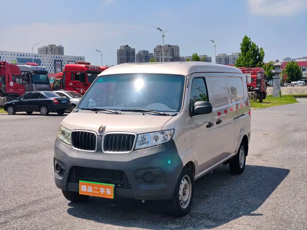 X30L (Jinbei Haise X30L) 2024款 1.5L CNG 超享版 厢货2/5座 前置空调版 SWCC15M купить на сайте DeffCars