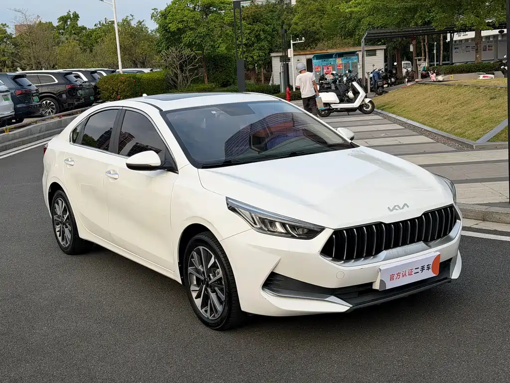 Kia K3 2021 1.5L CVT Fashion Edition купить на сайте DeffCars