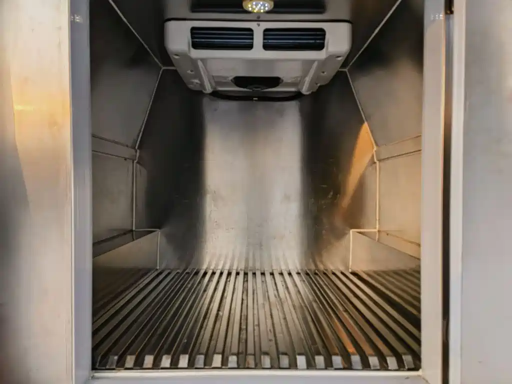 Jinbei Express 2020 2.0L National VI economical 6-seater G6P-6 1TZS купить на сайте DeffCars