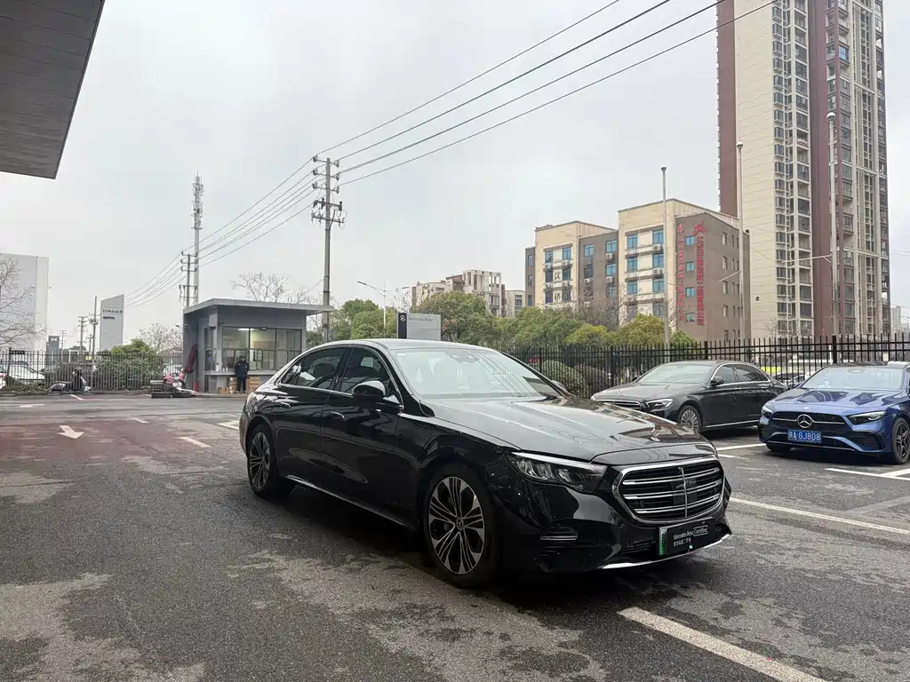 Mercedes-Benz E-Class New Energy 2024 E 350 e L plug-in hybrid sedan купить на сайте DeffCars