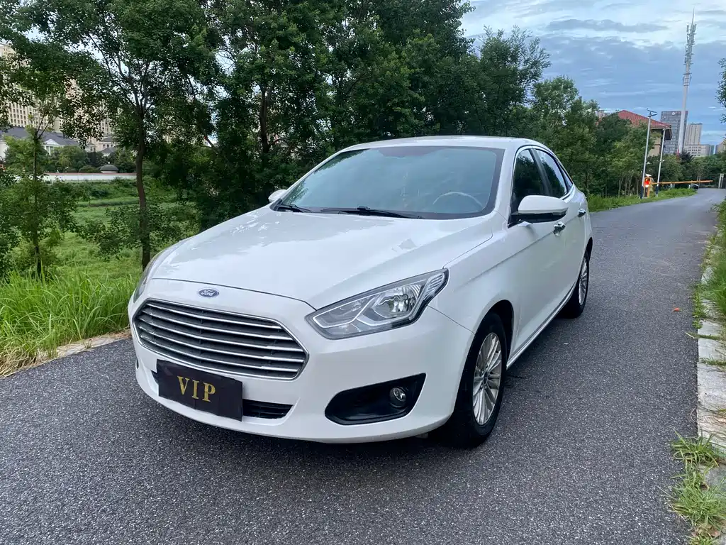 Escort 2017 1.5L automatic comfort model купить на сайте DeffCars
