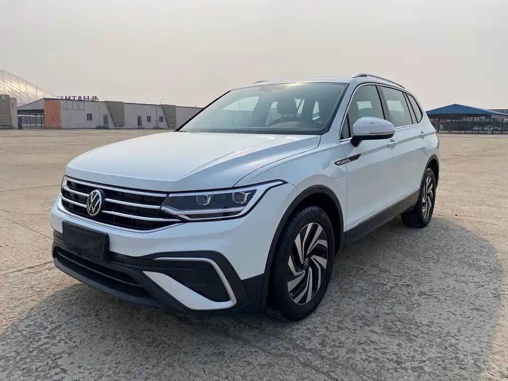 Tiguan L 2023 280TSI automatic two-wheel drive Chaochuang limited edition купить на сайте DeffCars