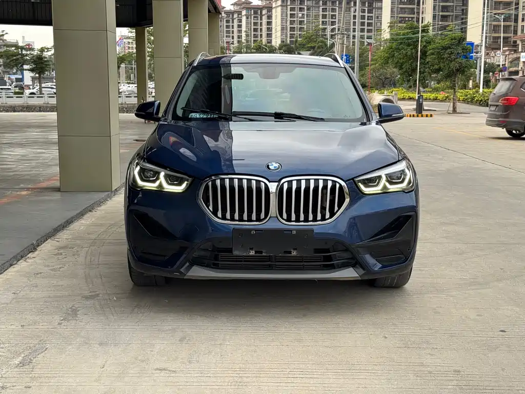 BMW X1 2022 sDrive25Li Leading Model купить на сайте DeffCars