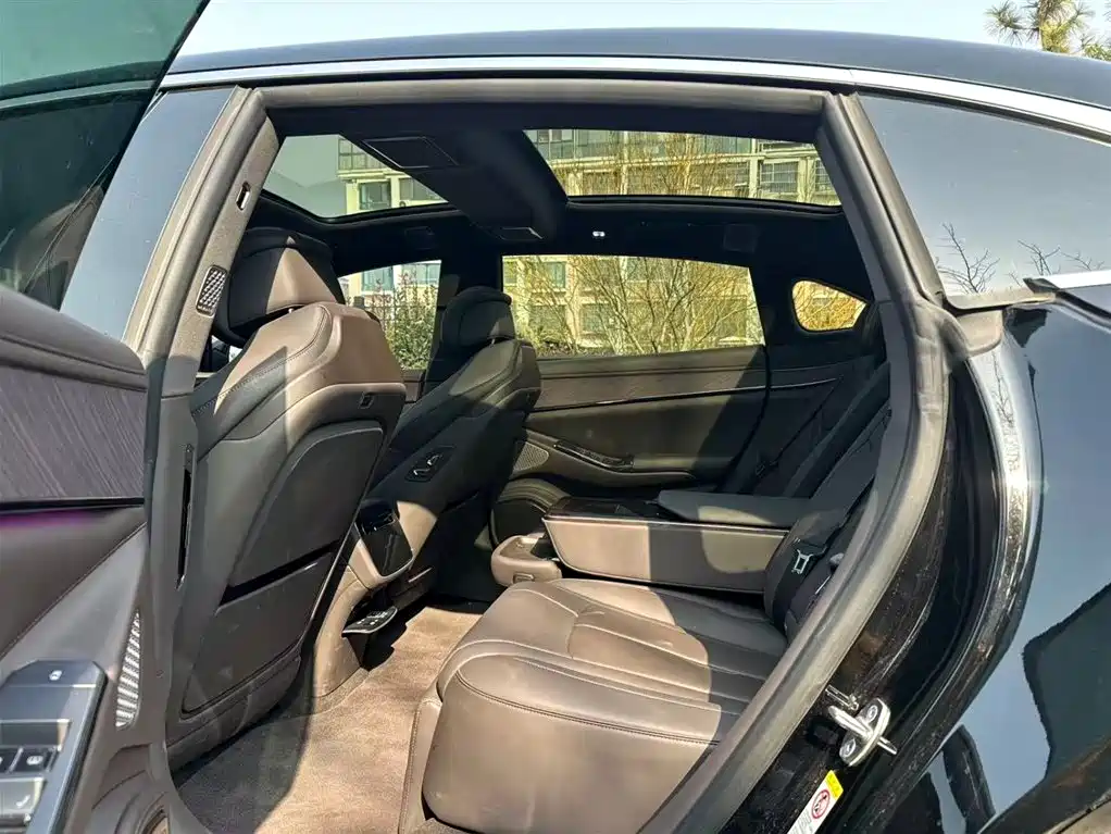 Denza Z9 2024 1100km four-wheel drive Ultra version купить на сайте DeffCars