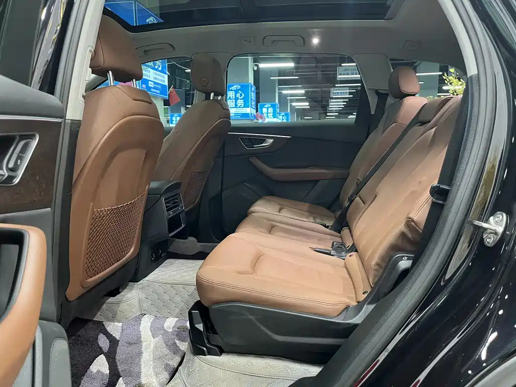 Audi Q7 2020 55 TFSI quattro S line sports купить на сайте DeffCars