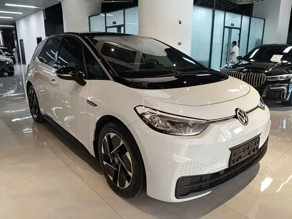 Volkswagen ID.3 2023 upgraded model pure smart version купить на сайте DeffCars