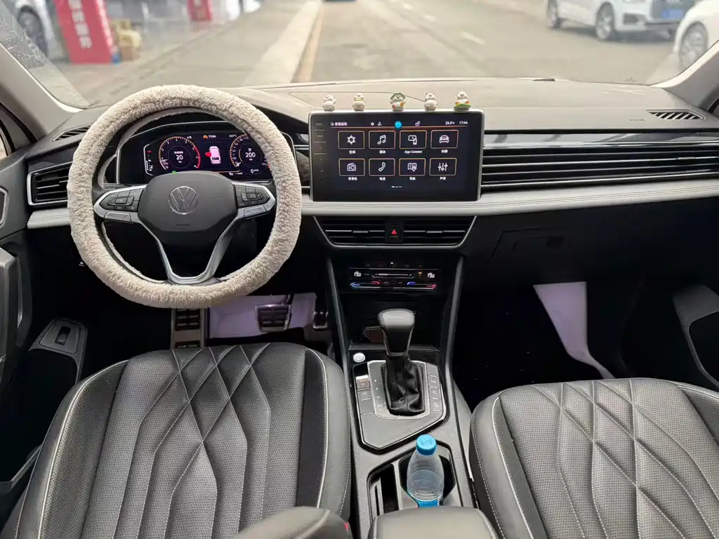 Tiguan L 2024 300TSI automatic two-wheel drive smart version купить на сайте DeffCars