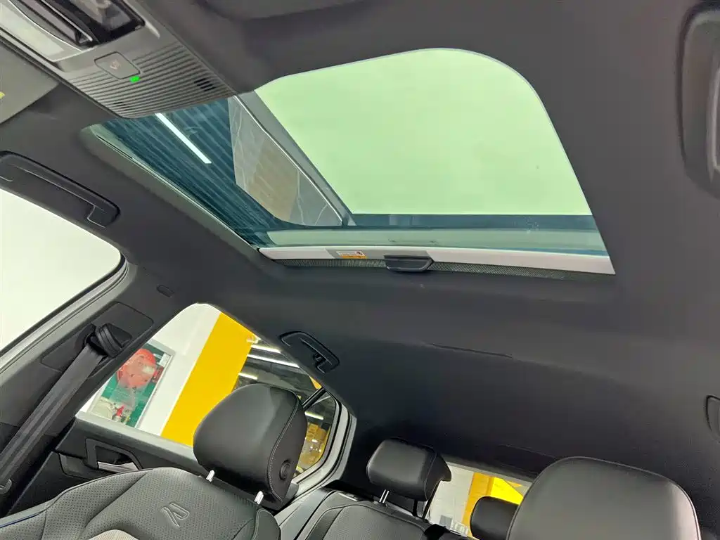 Golf 2025 300TSI R-Line купить на сайте DeffCars