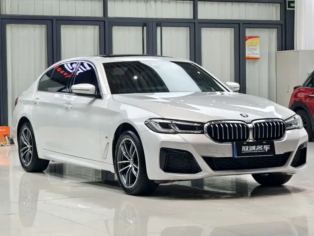 BMW 5 Series 2022 525Li M Sports Package купить на сайте DeffCars