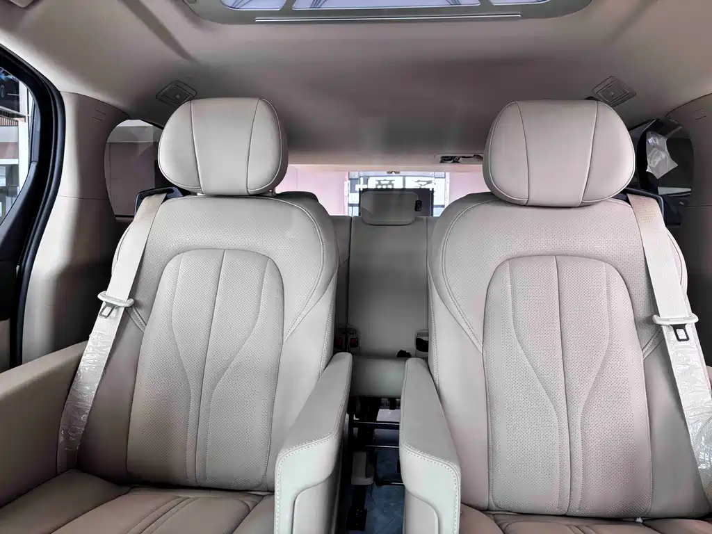 Buick GL8 2025 land business class comfortable DG version купить на сайте DeffCars