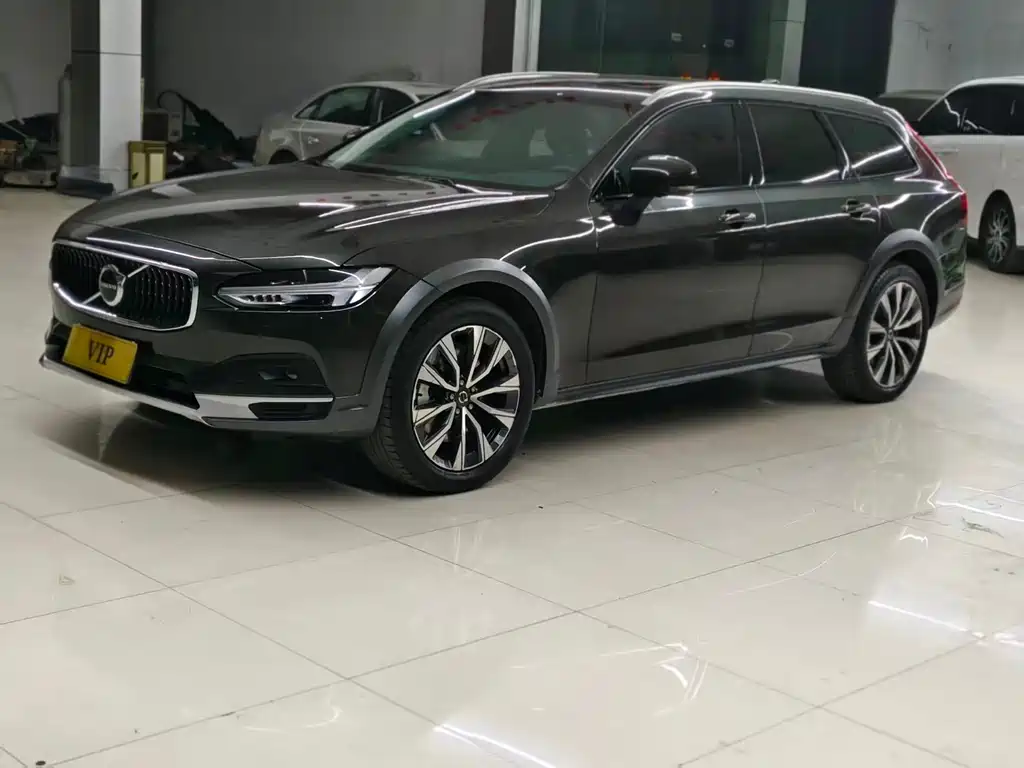 Volvo V90 2021 Cross Country B5 AWD Zhiyuan Edition купить на сайте DeffCars
