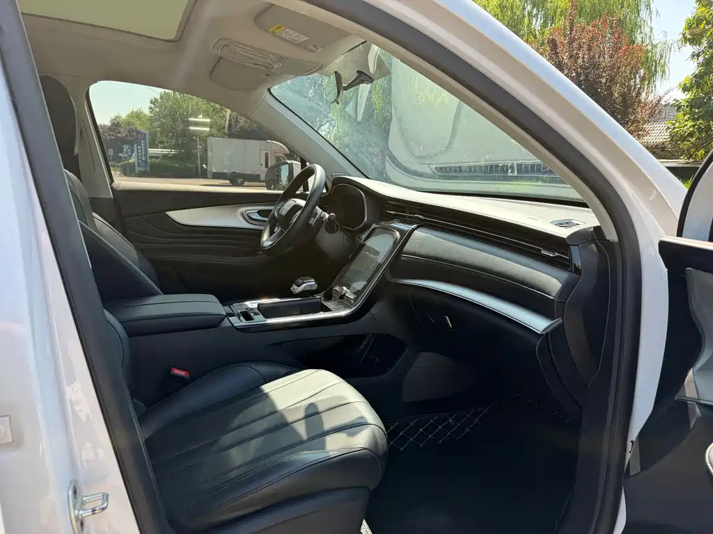 Roewe RX5 MAX 2021 Supreme Series 400TGI Automatic Luxury Cockpit Edition купить на сайте DeffCars