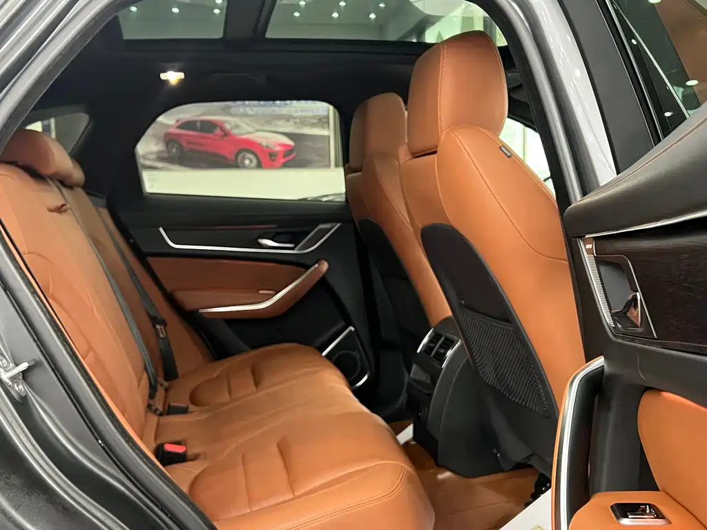 Jaguar F-PACE 2023 P250 R-Dynamic BLACK купить на сайте DeffCars
