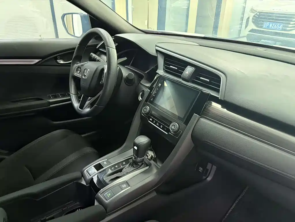 Civic 2021 HATCHBACK 220TURBO CVT new sharp control купить на сайте DeffCars