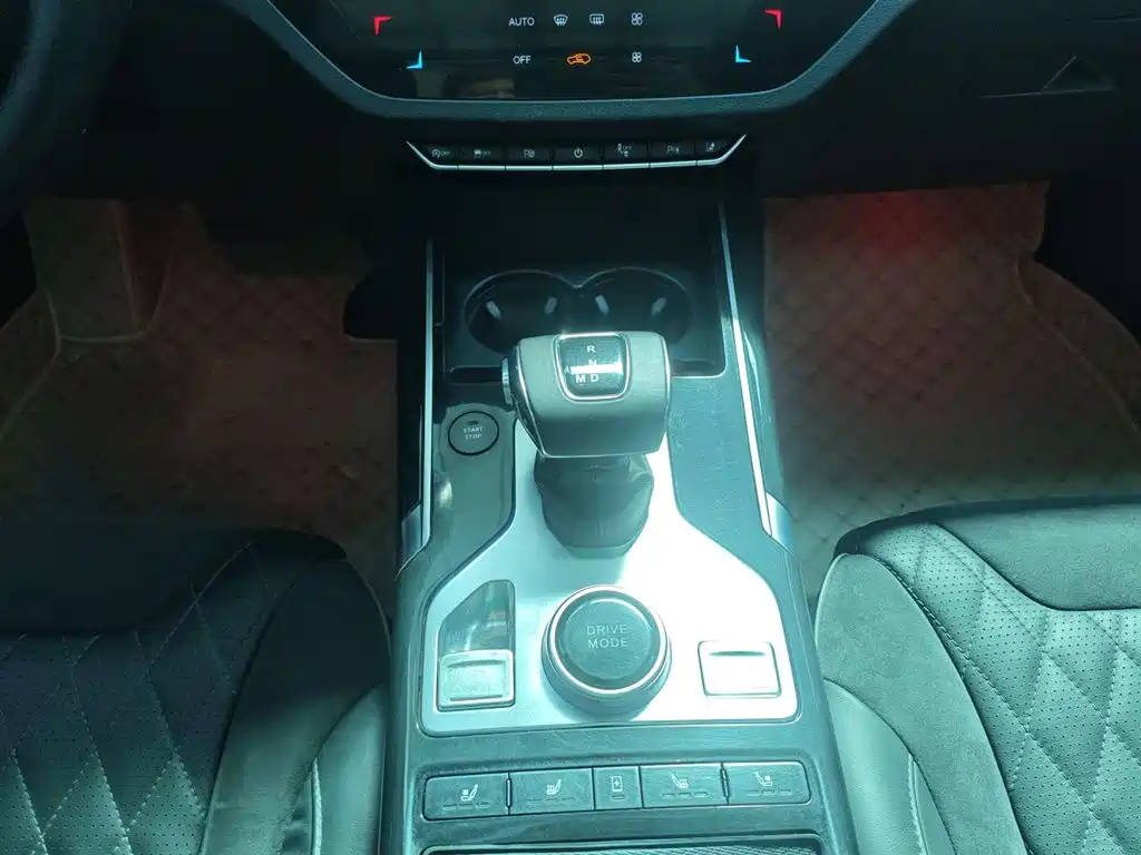 Hongqi HS5 2019 2.0T Zhilian Qiling four-wheel drive version купить на сайте DeffCars