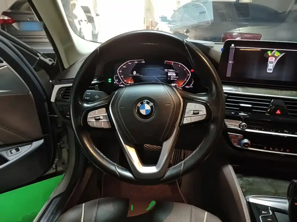 BMW 5 Series 2021 facelift 525Li luxury package купить на сайте DeffCars