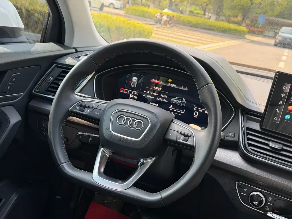 Audi Q5L 2022 40T luxury and dynamic model купить на сайте DeffCars