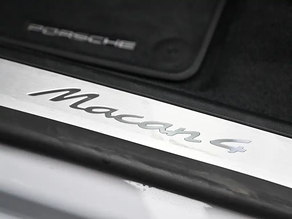 Macan New Energy 2024 Macan 4 купить на сайте DeffCars