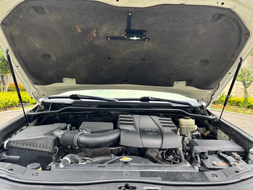 Land Cruiser imported 2015 4.0L V6 Middle East Limited Edition купить на сайте DeffCars