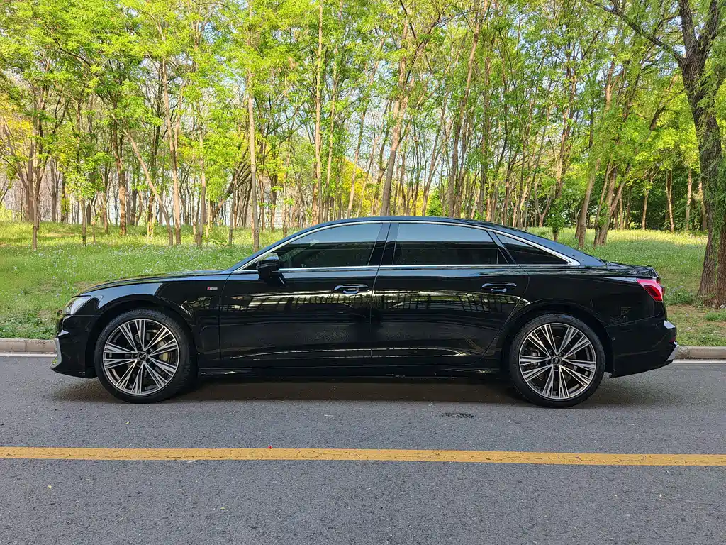 Audi A6L 2024 45 TFSI quattro premium dynamic model купить на сайте DeffCars