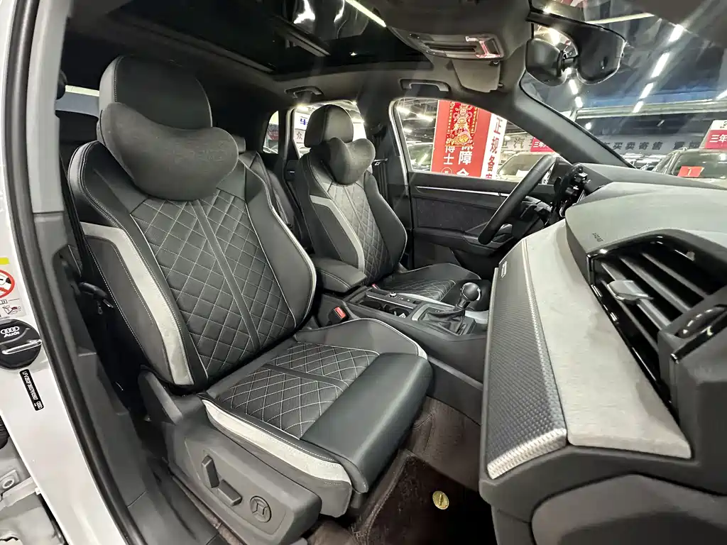 Audi Q3 2025 quattro 45th anniversary collector's edition 35TFSI fashionable and dynamic купить на сайте DeffCars