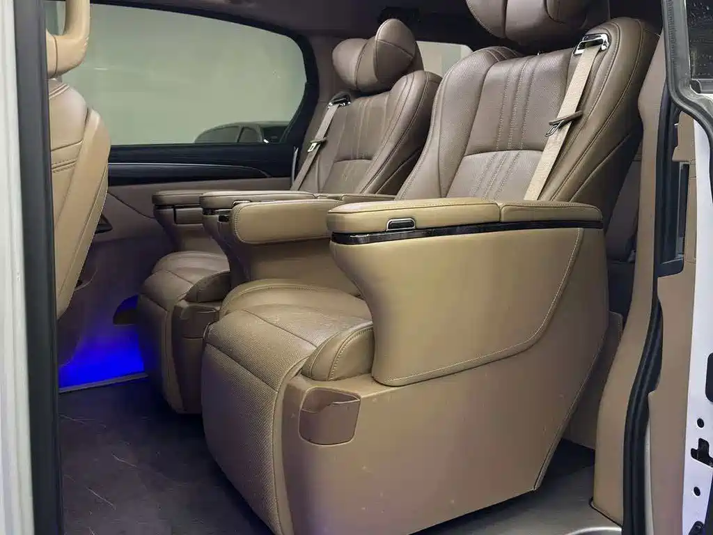 Buick GL8 2021 ES Lu Zun 653T Exclusive model купить на сайте DeffCars