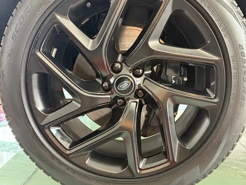 Range Rover Sport 2024 400PS Dynamic SE купить на сайте DeffCars
