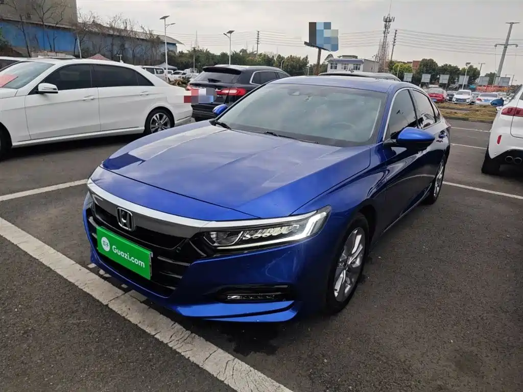 Accord 2018 260TURBO Deluxe Edition National V купить на сайте DeffCars