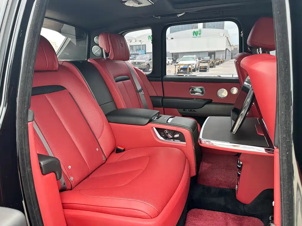 Cullinan 2018 Four Seater Edition купить на сайте DeffCars