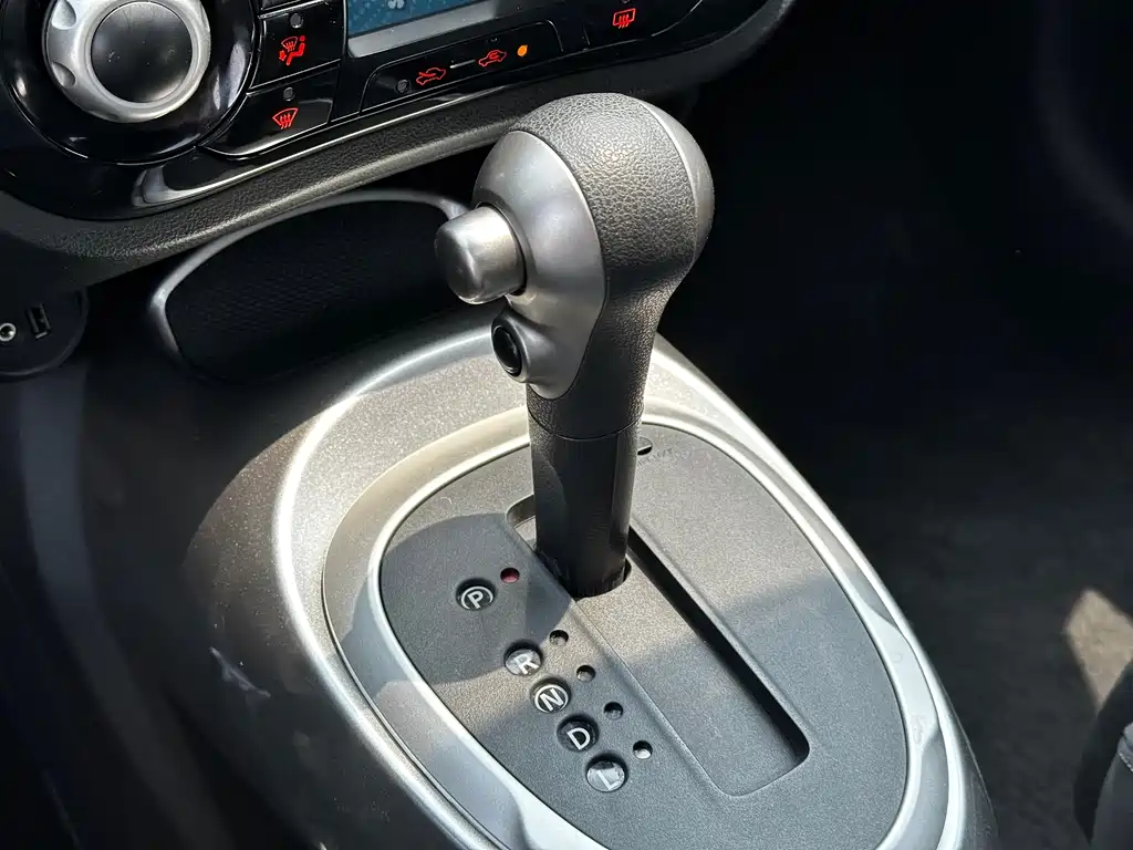 Infiniti ESQ 2014 1.6L Straightforward Edition купить на сайте DeffCars