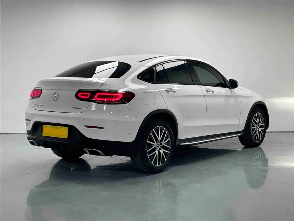 Mercedes-Benz GLC Coupe 2020 GLC 300 4MATIC Coupe SUV купить на сайте DeffCars