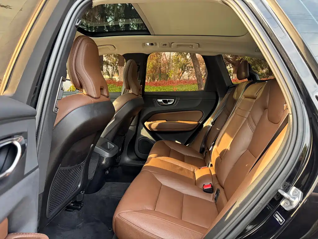 Volvo XC60 2019 T5 Four-wheel Drive Smart Edition National VI купить на сайте DeffCars