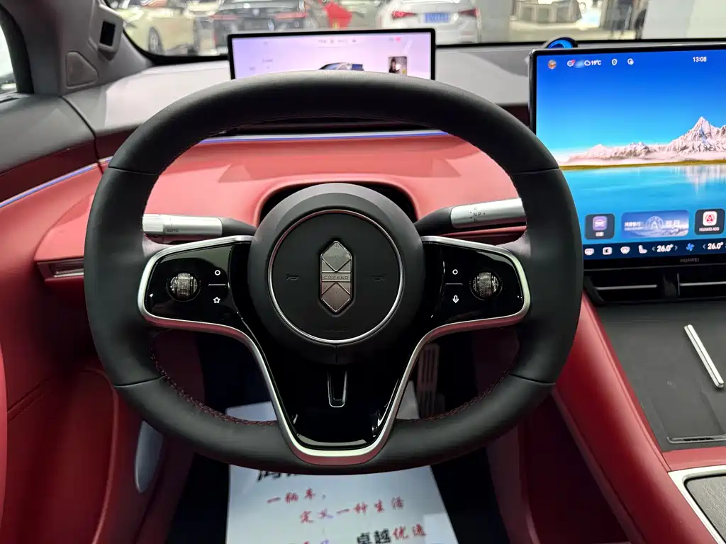 Zhijie R7 2026 pure electric UItra купить на сайте DeffCars