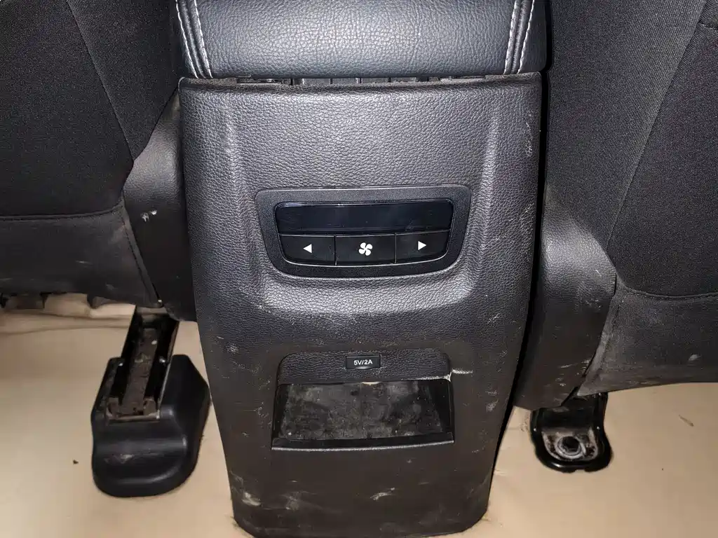 Baojun 730 2019 1.5L manual fashion 7 seats National V купить на сайте DeffCars
