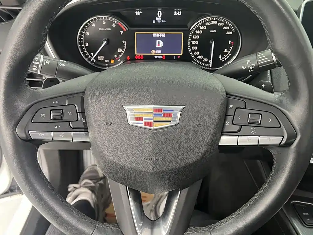 Cadillac CT5 2021 28T luxury model купить на сайте DeffCars