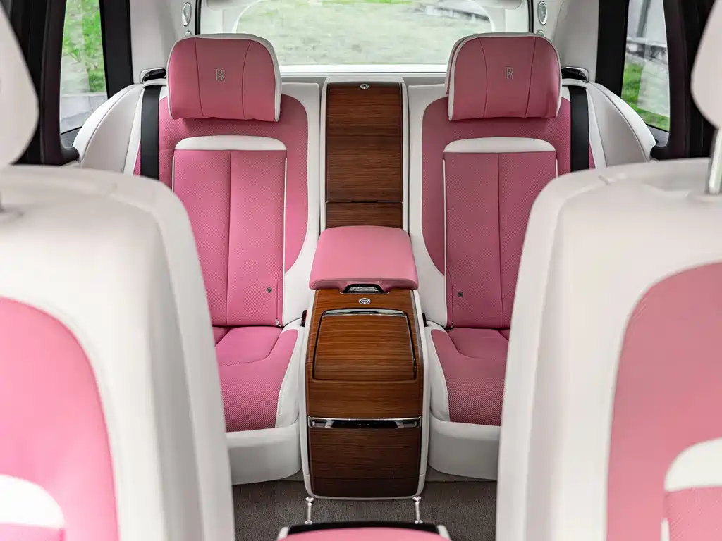 Cullinan 2018 four-seat version купить на сайте DeffCars