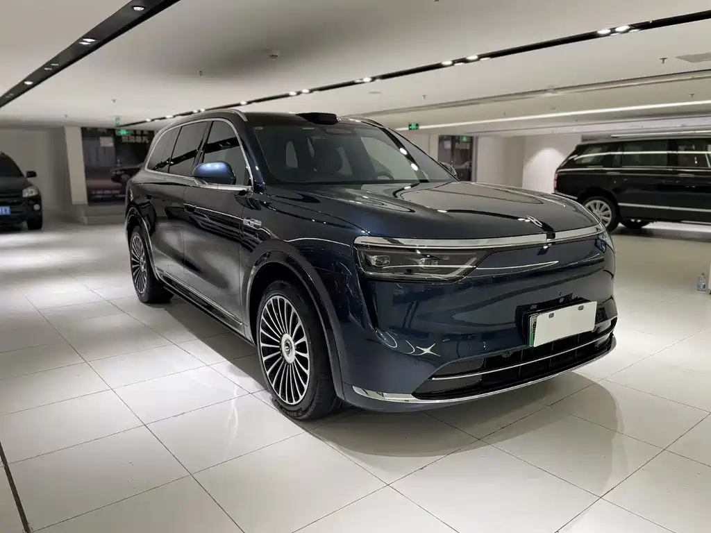 Wenjie M8 2025 extended range Ultra version 53.4kWh 5-seat version 192-line lidar) купить на сайте DeffCars