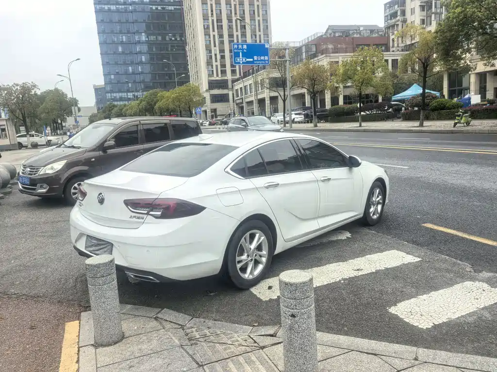 Regal 2020 552T Elite купить на сайте DeffCars