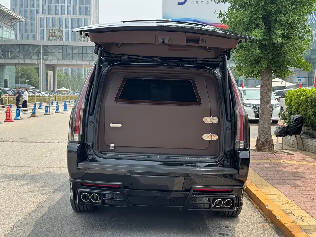 Escalade 2017 6.2L ESV Platinum Edition Extended Model купить на сайте DeffCars