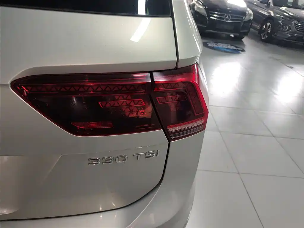 Tiguan L 2021 330TSI automatic two-wheel drive R-Line flagship version купить на сайте DeffCars