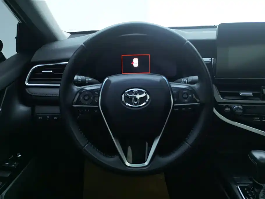 Camry 2023 2.5G Deluxe Edition купить на сайте DeffCars