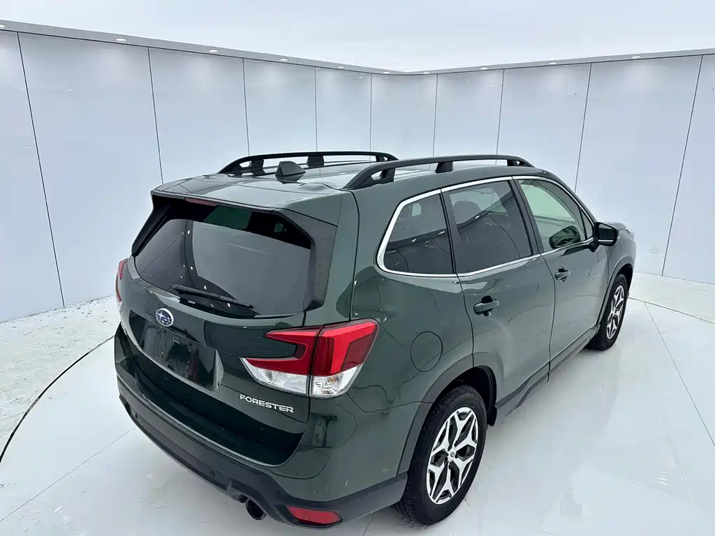 Forester 2022 2.0i AWD Deluxe Edition EyeSight купить на сайте DeffCars