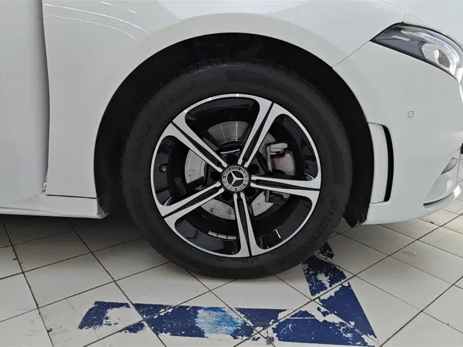 Mercedes-Benz A-Class 2022 Facelift Three A 200 L Sports Sedan Fashionable купить на сайте DeffCars