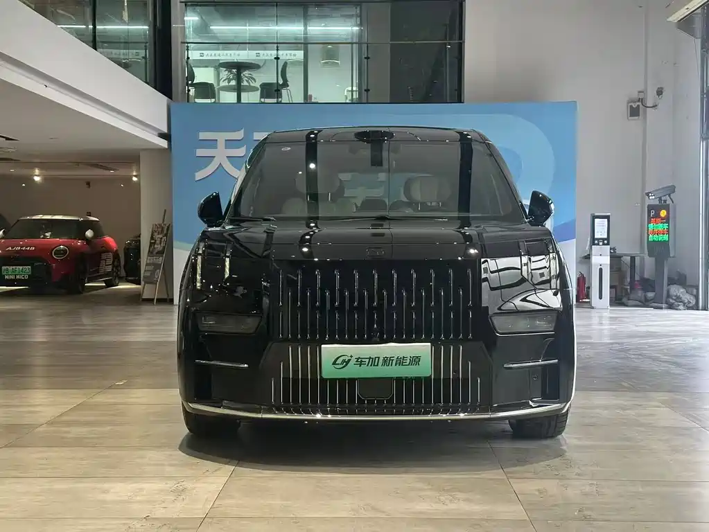 Jikrypton 009 2024 seven-seat aisle version four-wheel drive 108kWh купить на сайте DeffCars