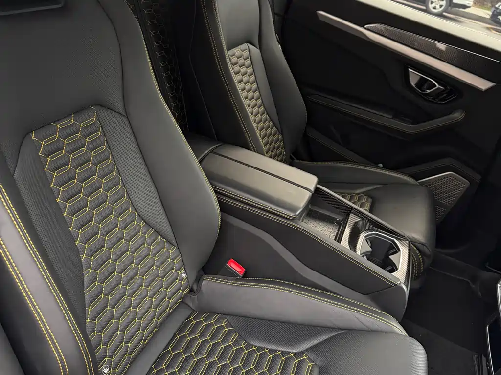 Urus 2018 4.0T V8 купить на сайте DeffCars