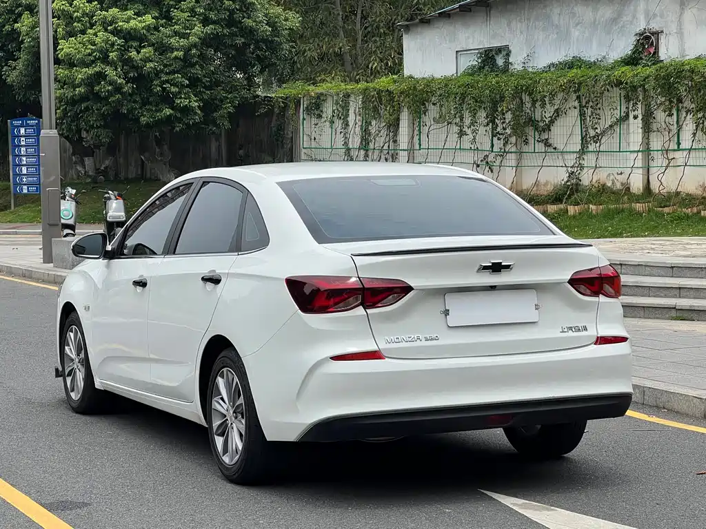 Cruze 2022 320 Automatic Sunroof Edition купить на сайте DeffCars