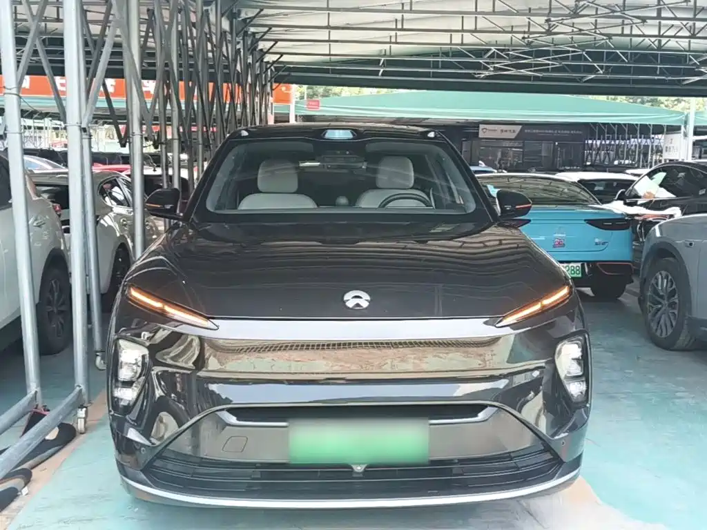 NIO ES8 2023 75kWh Executive Edition купить на сайте DeffCars